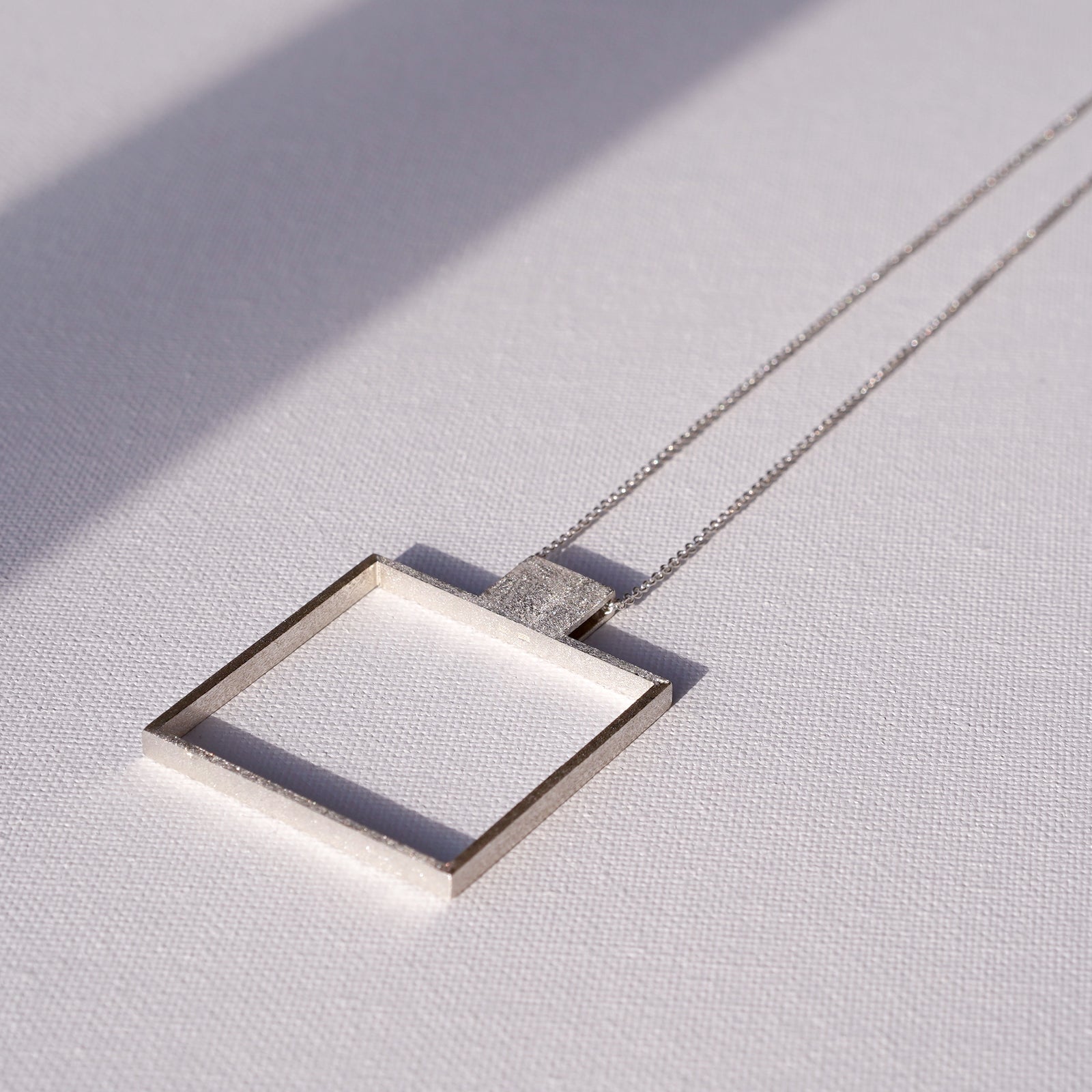 MUOTO SQUARE PENDANT NECKLACE, Large – TuohiJewelry